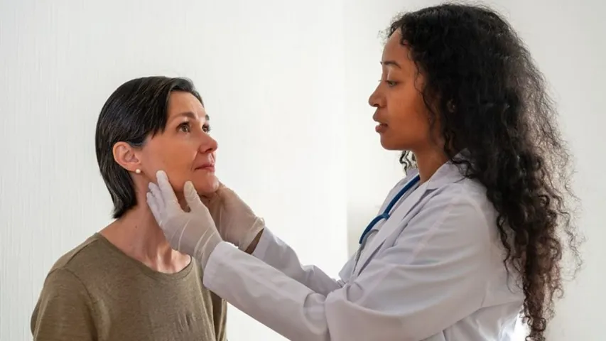 Salivary Gland Cancer:  లాలాజల గ్రంథి క్యాన్సర్ చాలా ప్రమాదకరం.. ఈ జాగ్రత్తలు తీసుకోండి