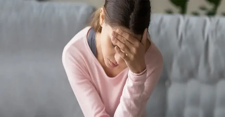 Migraine Headache: మైగ్రేన్‌తో బాధపడుతున్నారా?  కారణాలు ఇవే