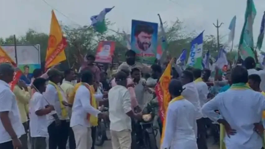 TDP- YCP: కాకినాడ జిల్లా గాడిమొగలో ఉద్రిక్తత.. టీడీపీ ప్రచారాన్ని అడ్డుకున్న వైసీపీ కార్యకర్తలు..!