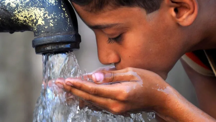 Contaminated Water : కలుషిత నీరు తాగి అస్వస్థత.. ముగ్గురు మృతి..!