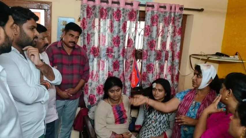 TDP-YCP: రెచ్చిపోతున్న వైసీపీ.. ఓటు వేయలేదని ఏం చేశారంటే..