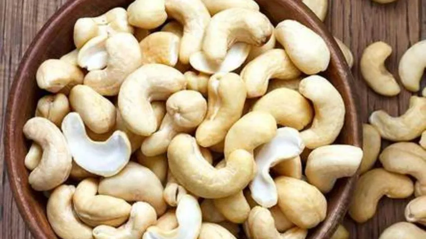 Health Tips: వేసవిలో జీడిపప్పు తింటే శరీరంలో వేడి పెరుగుతుందా? నిజమేంటి?
