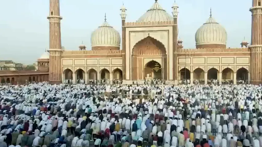 Eid Al Adha Festival: దేశవ్యాప్తంగా బక్రీద్ సందడి.. త్యాగానికి ప్రతీకగా జరుపుకునే ప్రధాన పండుగ!