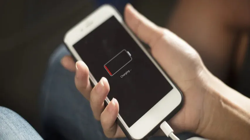 Smartphone Fast Charger: మీ ఫోన్ ఫాస్ట్ చార్జర్ తో ఛార్జ్ చేస్తున్నారా..? ఇది తెలుసుకోండి.