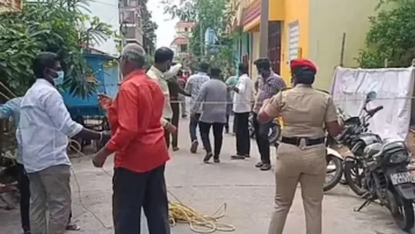 విషవాయువు లీకవటంతో ఓకే కుటుంబంలోని ముగ్గురు మృతి!