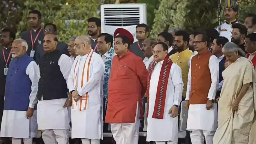 Cabinet Ministers: కొత్తగా కొలువుదీరిన కేంద్ర మంత్రుల్లో 99 శాతం మంది కోటీశ్వరులే