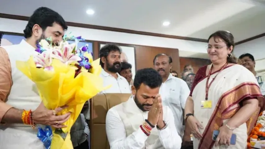 Ram Mohan Naidu: 21 సార్లు జై శ్రీరామ్ అని రాసి బాధ్యతలు చేపట్టిన రామ్మోహన్ నాయుడు!