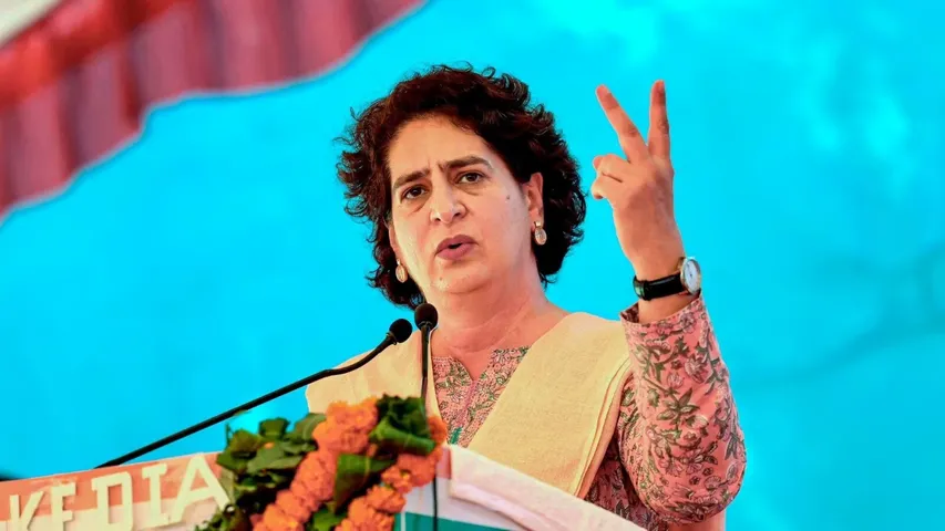 Lok Sabha Sessions: 'జై సంవిధాన్' అని చెప్పకూడదా.. స్పీకర్‌పై ప్రియాంక ఆగ్రహం