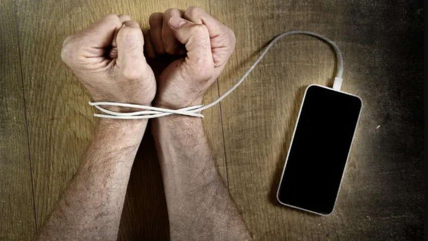 Smartphone Addiction : ప్రపంచంలో ఈ దేశాలలో స్మార్ట్‌ఫోన్ వ్యసనం ఎక్కువ.. భారతదేశం ఏ స్థానంలో ఉందో తెలుసా..!
