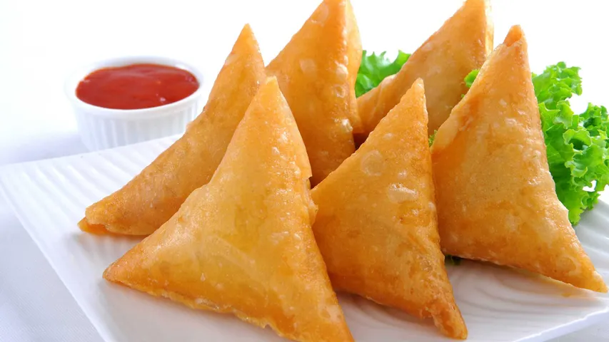 Samosa Recipe: ఇంట్లో సమోసా తయారు చేయాలనుకుంటే..ఇలా ట్రై చేయండి!