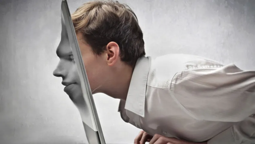 Internet Addiction Disorder: ఇంటర్నెట్‌కు అడిక్ట్ అయ్యారా?.. ఇలా బయటపడండి!