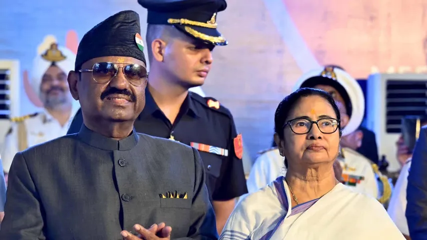 Mamata Banerjee: సీఎం మమతపై గవర్నర్ పరువు నష్టం దావా!