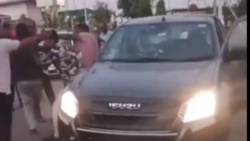 Crime: మద్యం మత్తులో యువకుల వీరంగం.!