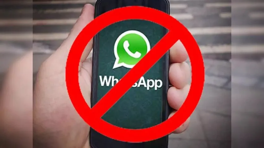 What's App: కొన్ని మొబైల్స్‌లో వాట్సాప్ బంద్..అందులో మీదుందా చెక్ చేసుకోండి.