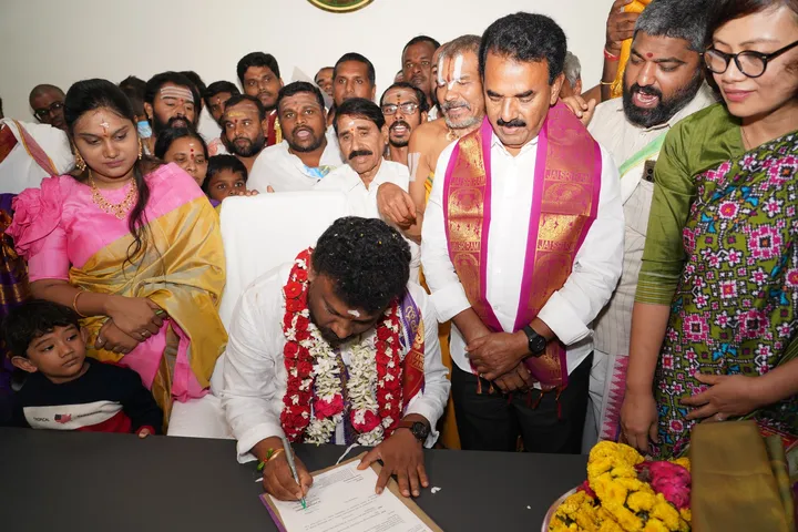 బాధ్యతలు స్వీకరించిన శివసేనారెడ్డి