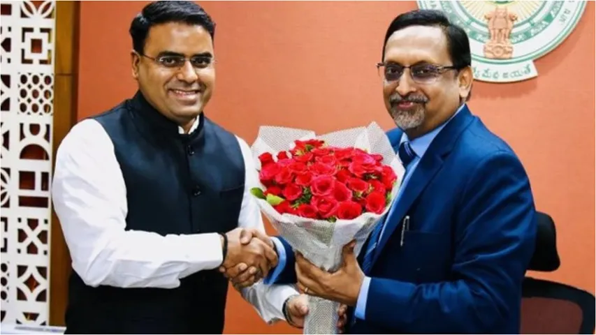 Andhra Pradesh: ఏపీ కొత్త సీఈవోగా వివేక్‌ యాదవ్..