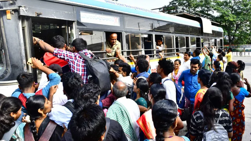 Telangana RTC: ఇకపై ఆర్టీసీ బస్సుల్లో ఫోన్ పే, గూగుల్ పేతో టికెట్స్