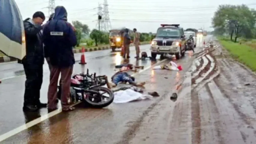 Road Accident: ఘోర రోడ్డు ప్రమాదం..ముగ్గురు అక్కడికక్కడే మృతి!