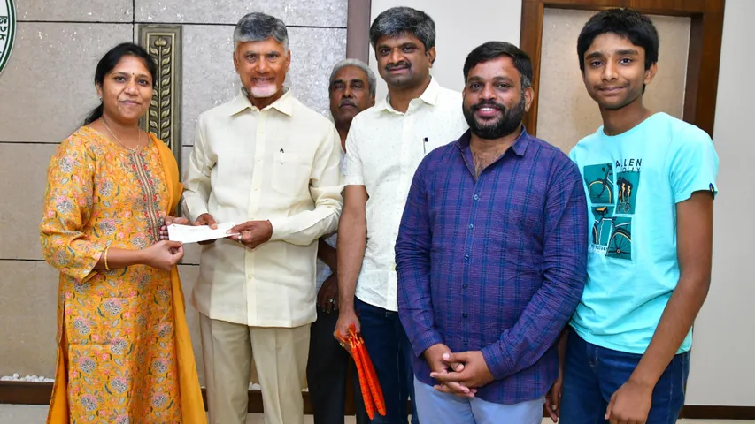 AP: ప్రతి ఒక్కరు రాజధాని నిర్మాణంలో భాగస్వాములు అవ్వాలి: చంద్రబాబు
