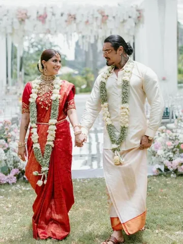 నటి వరలక్ష్మి శరత్ కుమార్ పెళ్లి ఫొటోలు వైరల్..!