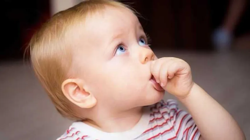 Kids Tips: పిల్లవాడు బొటనవేలును ఎక్కువగా నోట్లో పెట్టుకుంటున్నాడా? అలవాటును ఇలా మాన్పించండి!
