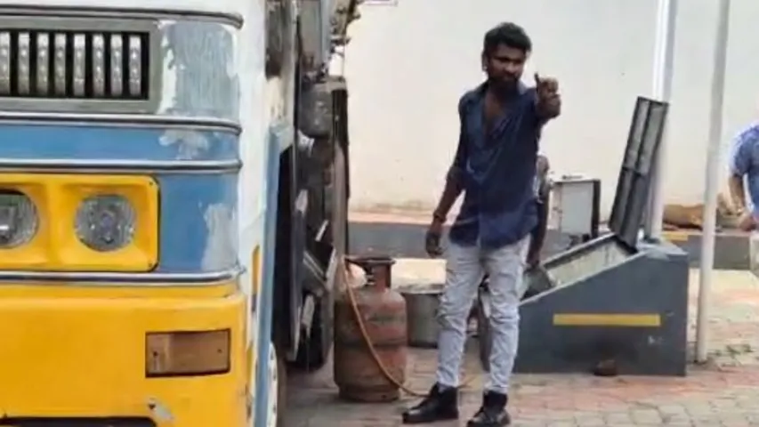 AP: ఆటో డ్రైవర్ హల్‌చల్.. గ్యాస్ సిలెండర్‌తో పెట్రోల్ బంక్ తగల పెట్టేస్తానంటూ..