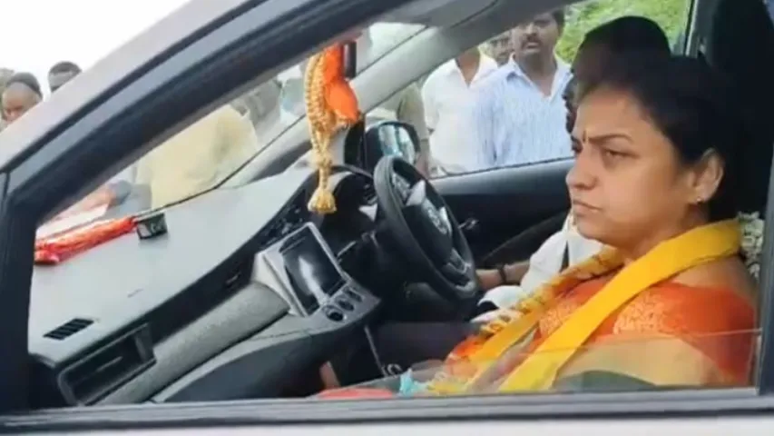AP CM : పోలీసులపై మంత్రి భార్య చిందులు...సీఎం సీరియస్‌!