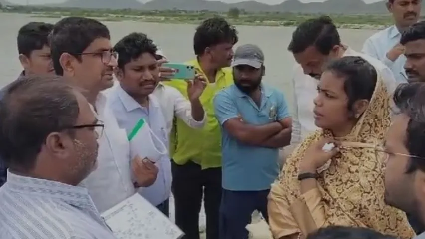 AP: యర్రగొండపాలెంలో కలెక్టర్ పర్యటన.. నీటి సరఫరా విధానంపై ఆరా..!