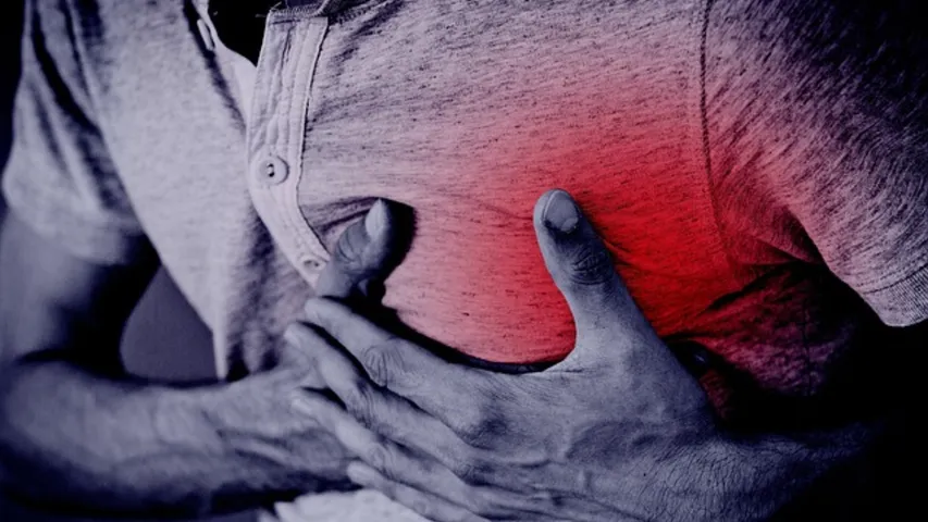 Heart Attack: గుండెపోటుకు ముందు ఛాతీ కుడి వైపున నొప్పి ఉంటుందా? ఇందులో నిజమెంత?