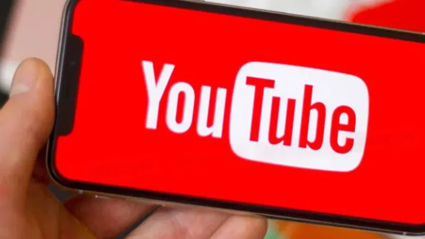 YouTube : మొన్న మైక్రోసాఫ్ట్‌.. నిన్న యూట్యూబ్‌..కొద్దిసేపు నిలిచిన సేవలు!