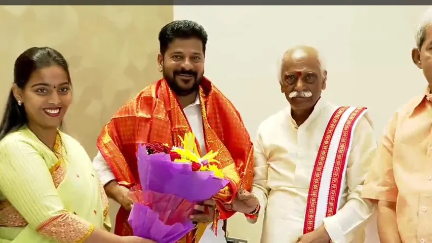 సీఎం రేవంత్‌తో బండారు దత్తాత్రేయ భేటీ