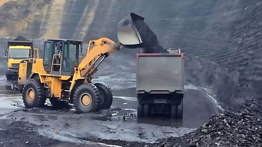 Coal Sales: భారీగా పెరిగిన బొగ్గు అమ్మకాలు.. నాలుగు నెలల్లో ప్రభుత్వానికి ఎంత ఆదాయమంటే.. 