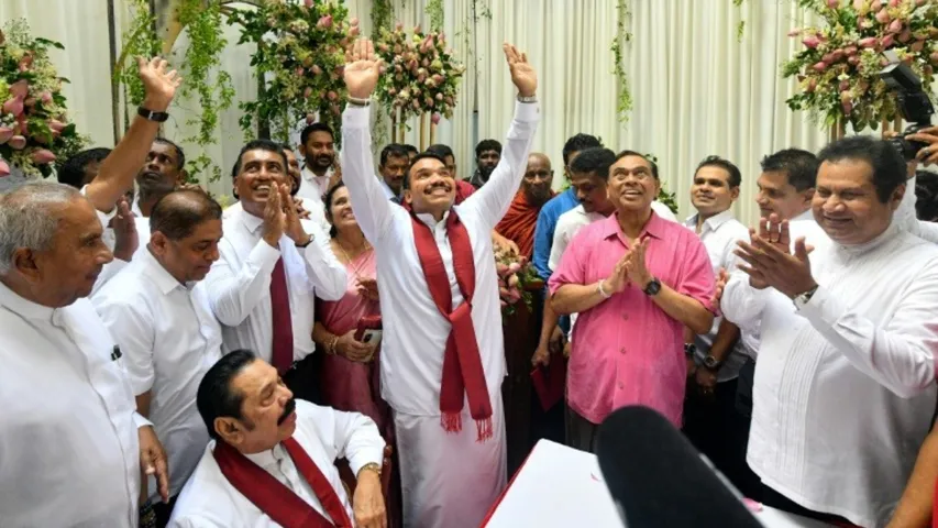 Srilanka: మరోసారి తెరపైకి రాజపక్స కుటుంబం.. ఈసారి ఎన్నికల్లో పోటీ
