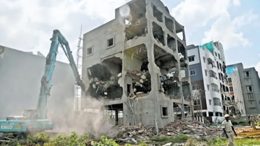 Telangana: హైడ్రా చర్యలు వేగవంతం.. పేద, మధ్యతరగతి కుటుంబాల పరిస్థితి ఏంటి ?