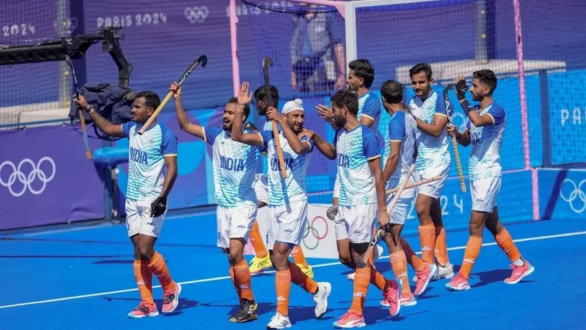 India Hockey Team: వాళ్ళకలా.. వీళ్ళకిలా.. ఒలింపిక్ పతకం గెలిచిన హాకీ జట్టుపై చిన్నచూపేల?