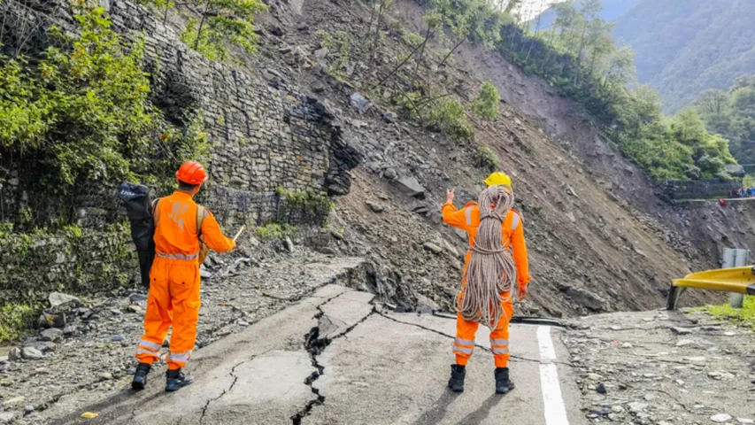 Kedarnath Yatra: కేదార్‌నాథ్ యాత్రకు తాత్కాలికంగా బ్రేక్