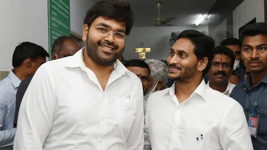 MLC Bharath: కుప్పం వైసీపీ అభ్యర్థి భరత్‌కు బిగ్ షాక్.. కేసు నమోదు!