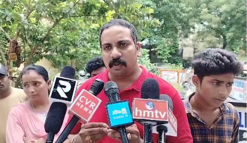 AP News: గంజాయి మత్తులో కౌన్సిలర్ తమ్ముడు వీరంగం.. వైద్యుడిపై దాడి!