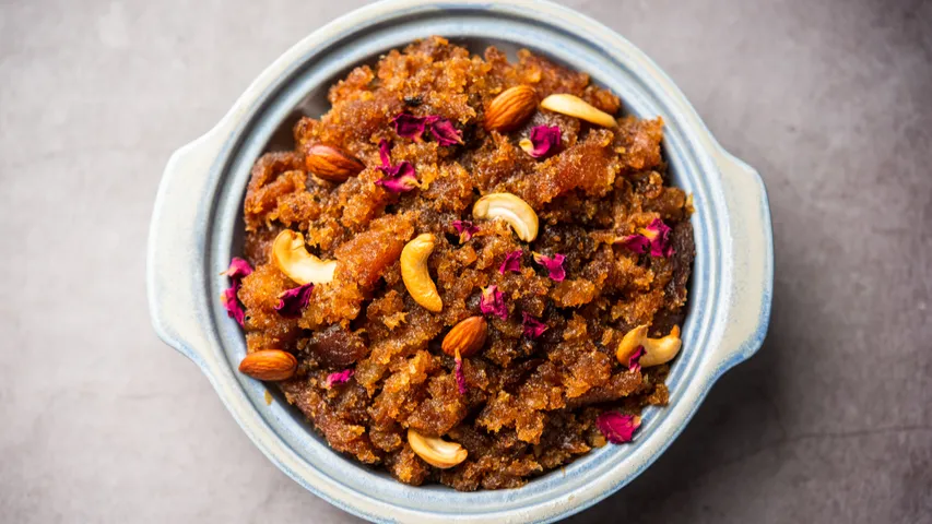 Ghee Halwa: కృష్ణాష్టమి స్పెషల్ ప్రసాదం.. రవ్వతో నేతి హల్వా ఇలా చేయండి!