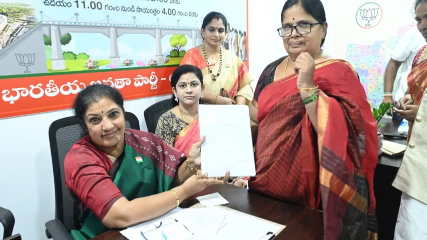AP: సమస్యల స్వీకరణకు ప్రత్యేక వెబ్ సైట్‌ ప్రారంభించిన దగ్గుబాటి పురందేశ్వరి.!