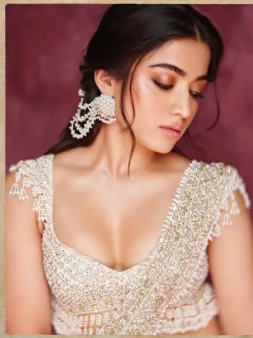 రష్మిక 5 సినిమాల మ్యాజిక్ పనిచేస్తుందా..?