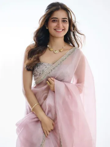 బ్లాక్ బస్టర్ సీక్వెల్ లో ఛాన్స్ కొట్టేసిన అషికా..!