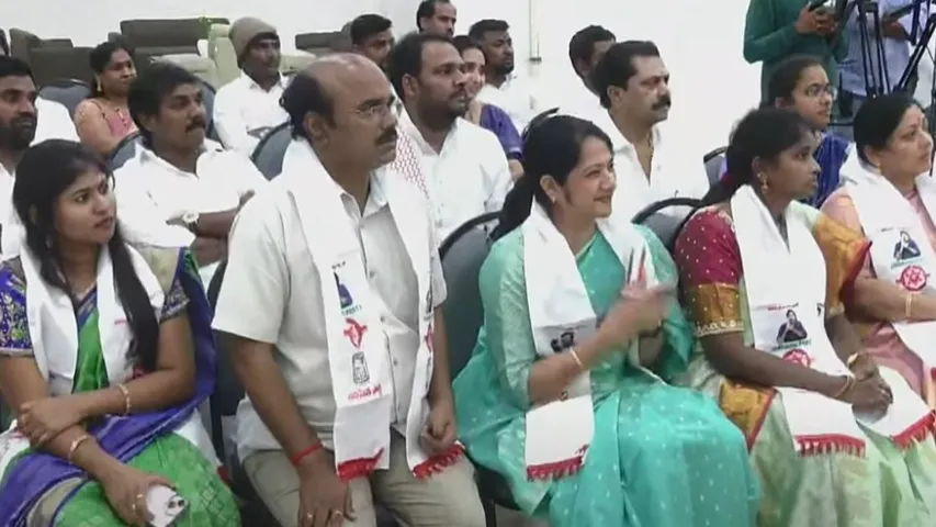 AP:  వైసీపీకి బిగ్ షాక్.. జనసేనలోకి 5 మంది కార్పొరేటర్లు..!