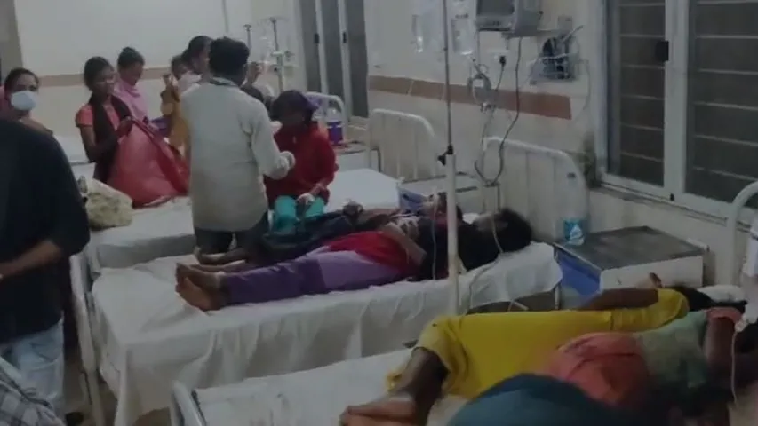 AP: గురుకుల పాఠశాలలో ఫుడ్ పాయిజన్.. 40 మంది విద్యార్థులకు అస్వస్థత..!