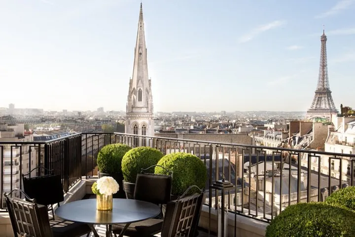 Four Seasons Hotel George V, Paris