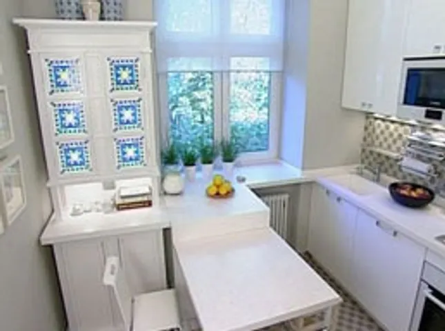 a small kitchen is wonderful and can be neat