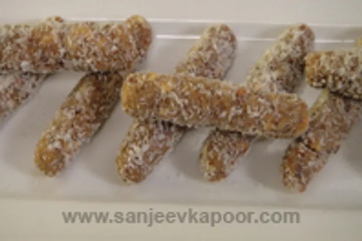 डेट एन्ड कोकोनट फिन्गर्स
