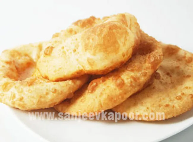 क्विक भटूरे