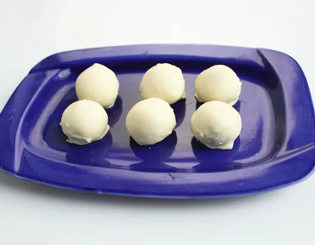 पनीर पेठे के लड्डू