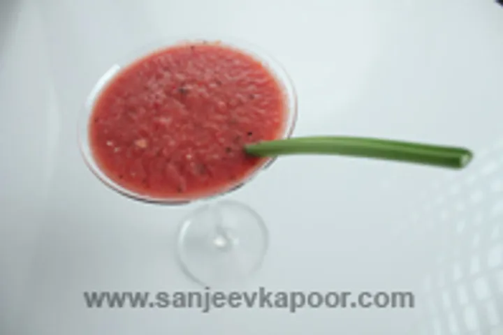 वॉटरमेलन एन्ड टोमाटो मेरी